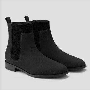 VIVAIA | Riley Pro Square-Toe Water-Repellent Black Velvet Ankle Boots | Sz 9